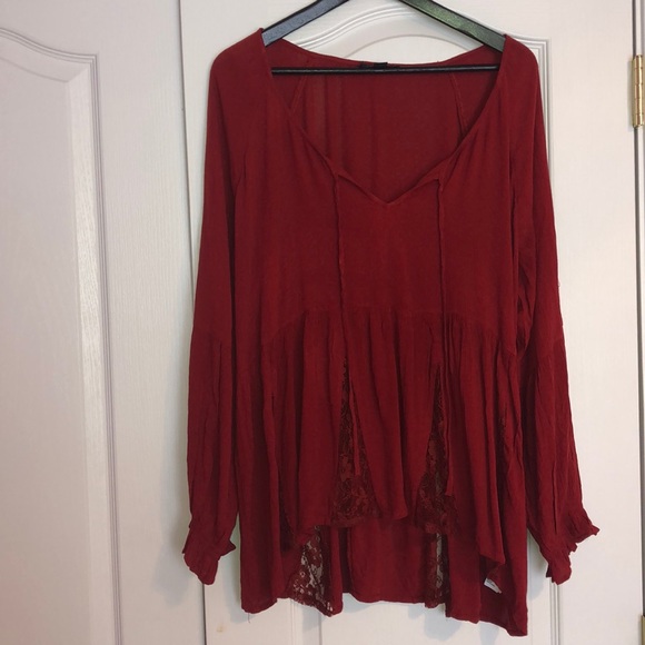 American Eagle Outfitters Tops - Red flowy top